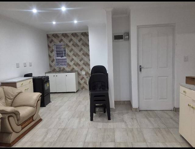 2 BEDROOM PROPERTY TO RENT IN MALVERN